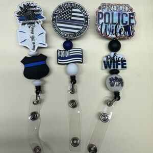 NWT POLICE BADGE REEL